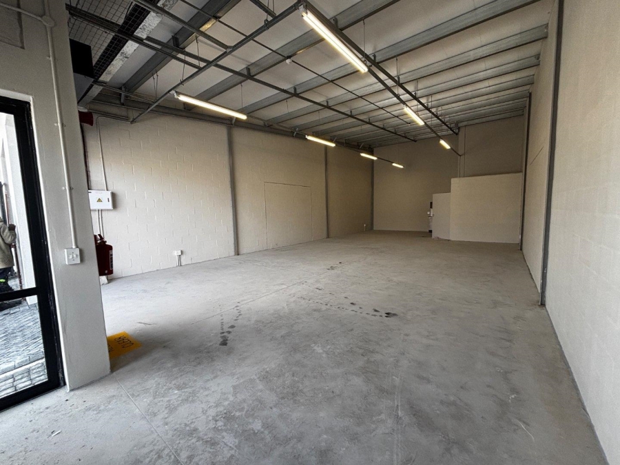 To Let commercial Property for Rent in Montague Gardens Western Cape